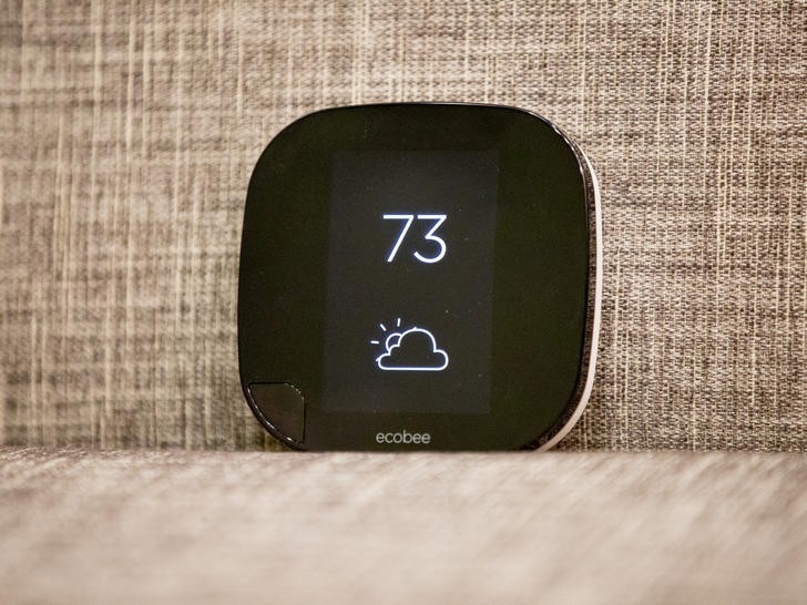 These smart thermostats steal the heating and cooling spotlight